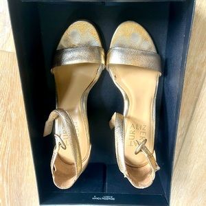 Naturalizer heels - gold leather
